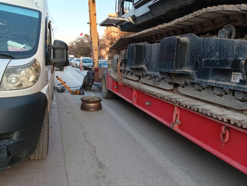 Meram oto lastikçi, Meram mobil lastikçi, Meram 7/24 lastikçi, Meram yol yardım lastik, Meram en yakın lastikçi, Alakova oto lastikçi, Karahüyük lastik tamircisi, Harmancık mobil lastik servisi, Gödene oto lastik tamiri, Kaşınhanı lastikçi, Meram gece açık lastikçi, Meram yerinde lastik değişimi