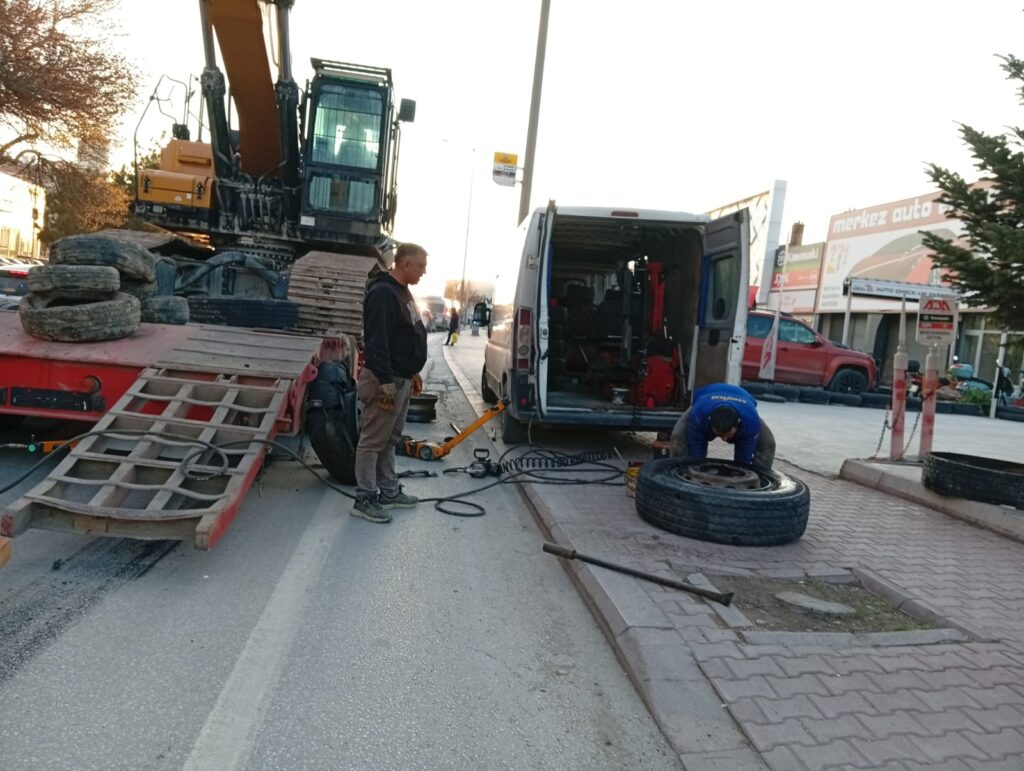 Meram oto lastikçi, Meram mobil lastikçi, Meram 7/24 lastikçi, Meram yol yardım lastik, Meram en yakın lastikçi, Alakova oto lastikçi, Karahüyük lastik tamircisi, Harmancık mobil lastik servisi, Gödene oto lastik tamiri, Kaşınhanı lastikçi, Meram gece açık lastikçi, Meram yerinde lastik değişimi